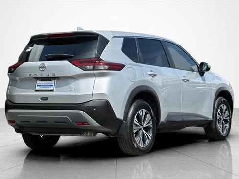 Used 2023 Nissan Rogue SV FWD image 5