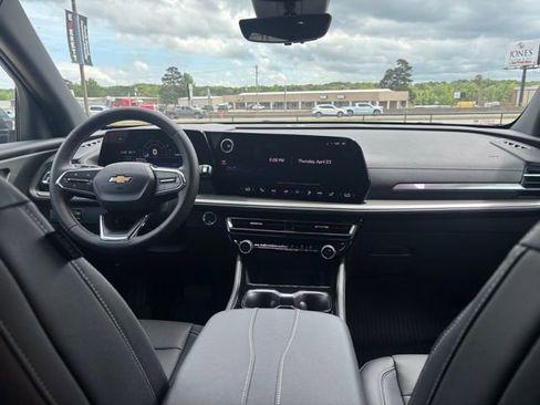 New 2026 Chevrolet Traverse LT FWD image 13