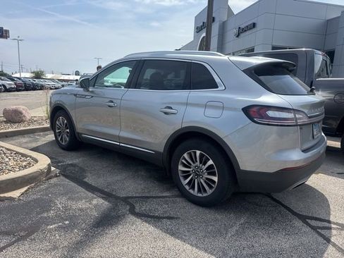 Used 2021 Lincoln Nautilus FWD w/ Equipment Group 101A image 3