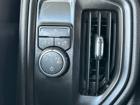 Certified 2021 Chevrolet Silverado 1500 Custom RWD image 32