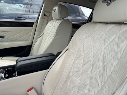 Used 2014 Bentley Flying Spur W12 AWD/4WD image 16