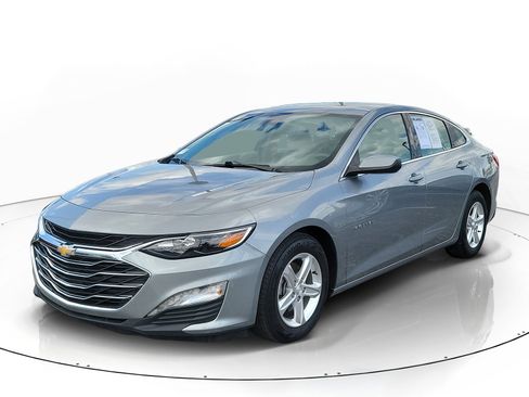 Used 2024 Chevrolet Malibu LT FWD image 3
