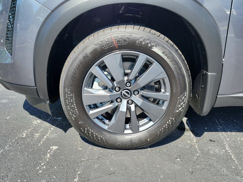 New 2026 Nissan Pathfinder SV FWD image 4