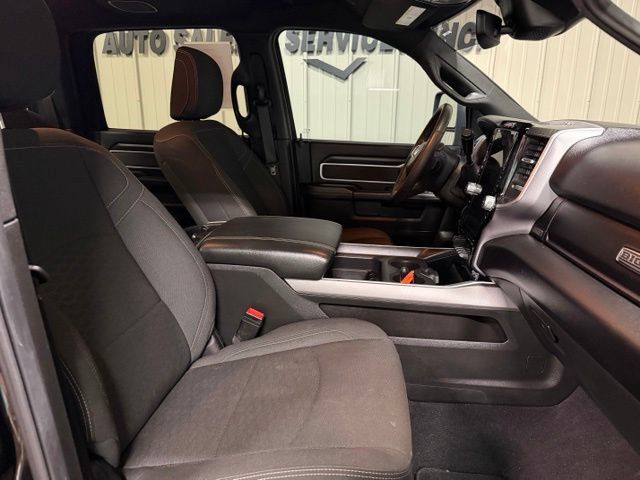Used 2025 RAM 3500 Big Horn AWD/4WD image 26