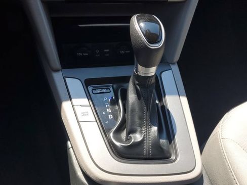 Used 2018 Hyundai Elantra SEL FWD image 30