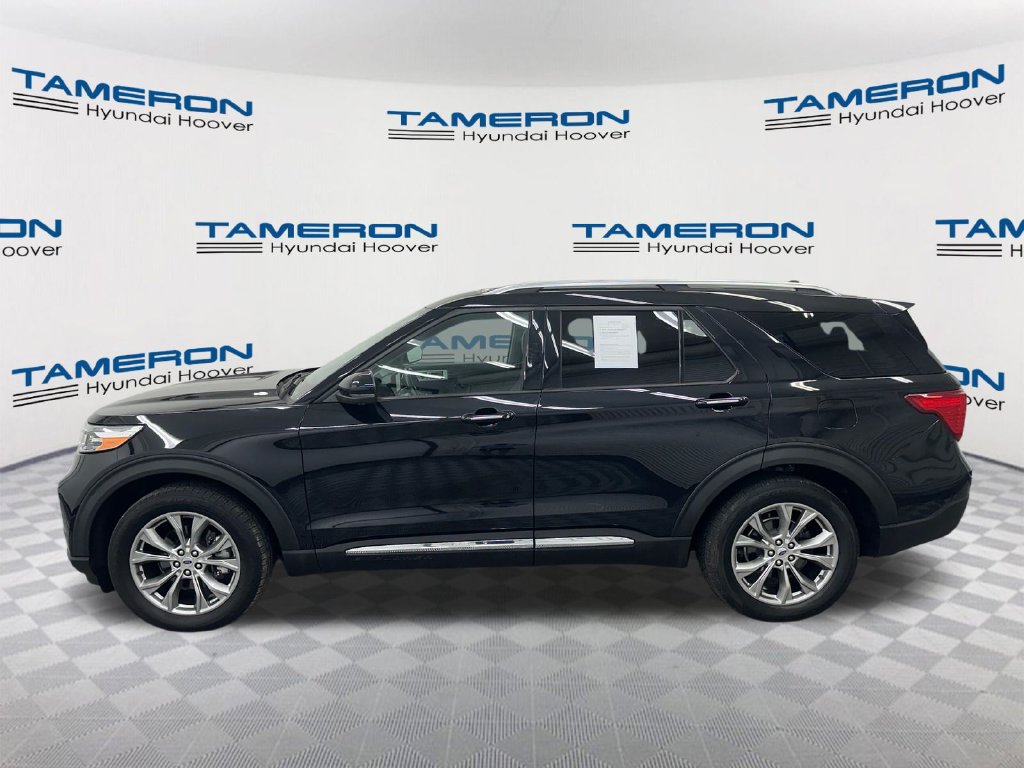 Used 2021 Ford Explorer Limited w/ Equipment Group 301A AWD/4WD image 2