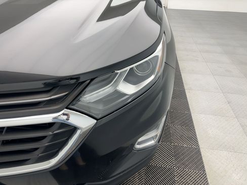 Used 2018 Chevrolet Equinox LT image 11