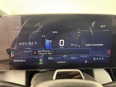 Used 2024 Chevrolet Equinox EV RS FWD image 17