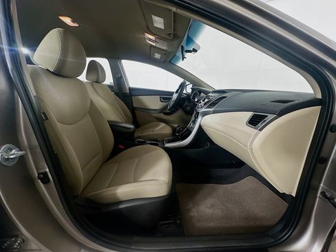 Used 2016 Hyundai Elantra SE FWD image 28