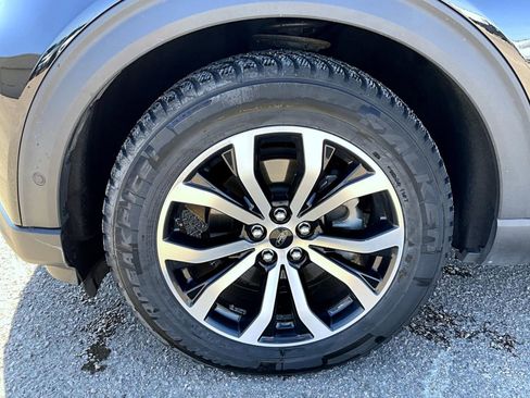 Used 2020 Ford Explorer ST image 24