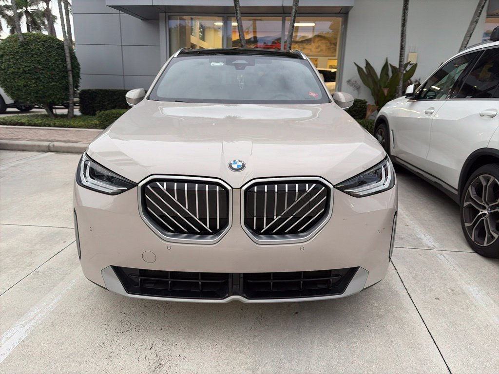 Certified 2025 BMW X3 xDrive30i w/ Convenience Package AWD/4WD image 3