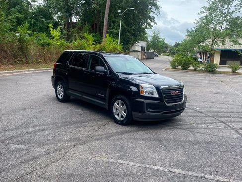Used 2016 GMC Terrain SL FWD image 2