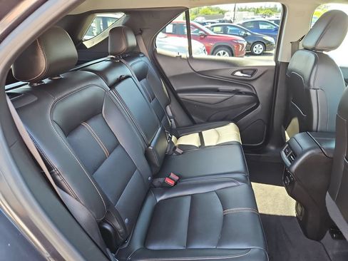 Used 2022 Chevrolet Equinox Premier AWD/4WD image 27