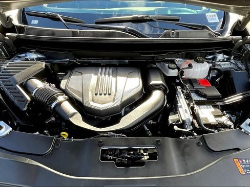 Used 2024 Chevrolet Traverse RS w/ LPO, Floor Liner Package image 9