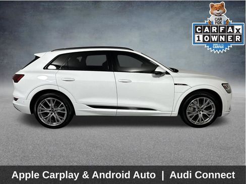 Used 2021 Audi e-tron Prestige w/ Prestige Package image 10