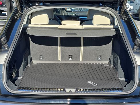New 2025 Audi Q5 Premium Plus image 12