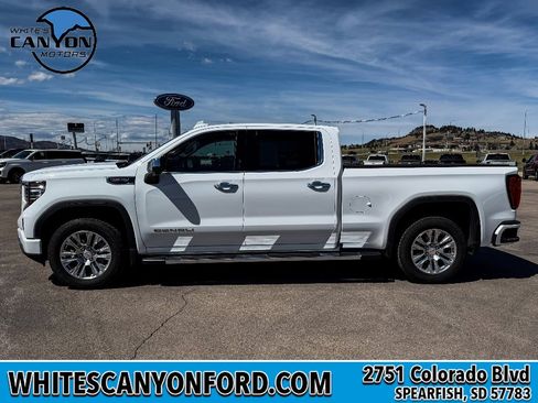 Used 2024 GMC Sierra 1500 Denali w/ Technology Package AWD/4WD image 2