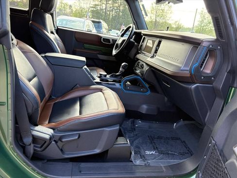 Used 2023 Ford Bronco Outer Banks AWD/4WD image 19