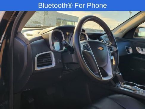 Used 2017 Chevrolet Equinox LT image 19