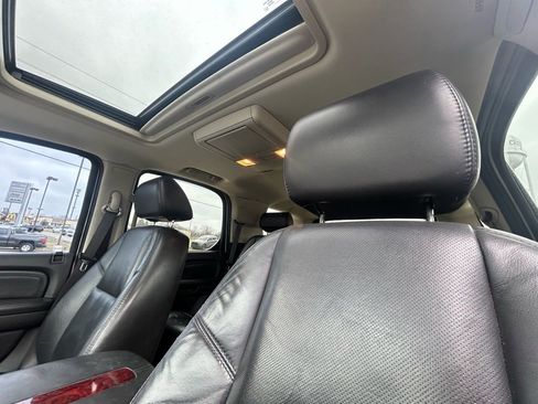 Used 2008 Cadillac Escalade AWD image 15