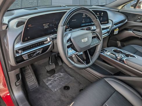 New 2026 Cadillac Lyriq Sport image 10