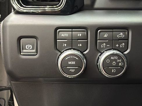 Used 2026 GMC Sierra 1500 AT4 w/ AT4 Premium Package AWD/4WD image 31