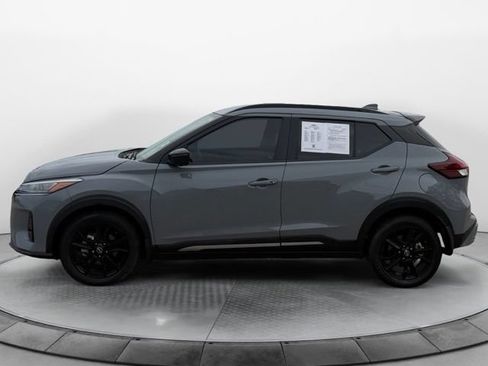 Used 2024 Nissan Kicks SR w/ SR Premium Package FWD image 6