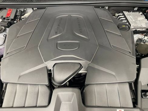 New 2026 Porsche Cayenne Coupe AWD/4WD image 4