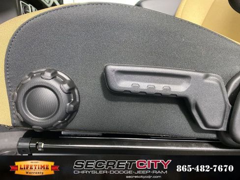 New 2026 Jeep Gladiator Sport image 14