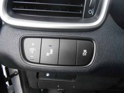 Used 2019 Kia Sorento AWD V6 image 20