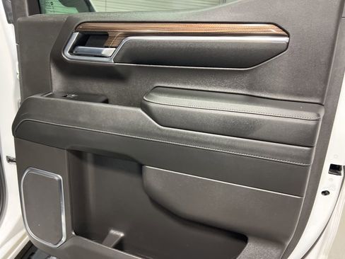 Used 2023 Chevrolet Silverado 1500 LT Trail Boss w/ Protection Package image 13