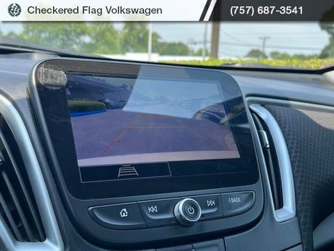 Used 2024 Chevrolet Malibu LT FWD image 38
