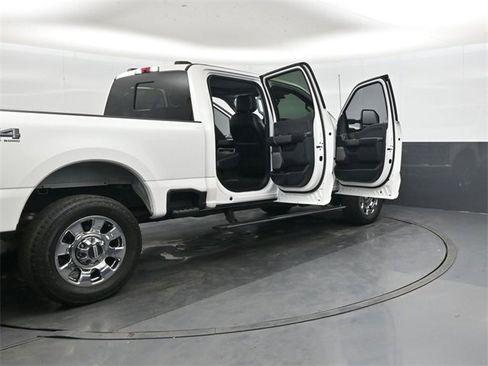 Used 2024 Ford F250 Lariat w/ Lariat Ultimate Package image 45