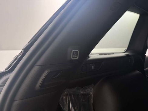 New 2025 Jeep Grand Cherokee Limited w/ Black Appearance Package image 23