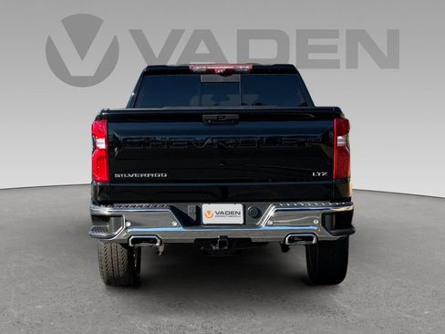 Used 2021 Chevrolet Silverado 1500 LTZ w/ LTZ Premium Package image 17