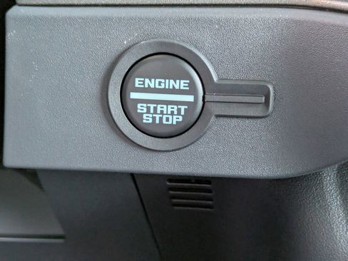 New 2025 Ford Bronco Badlands image 28