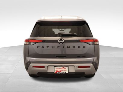 Certified 2025 Nissan Pathfinder SL w/ Black Appearance Package