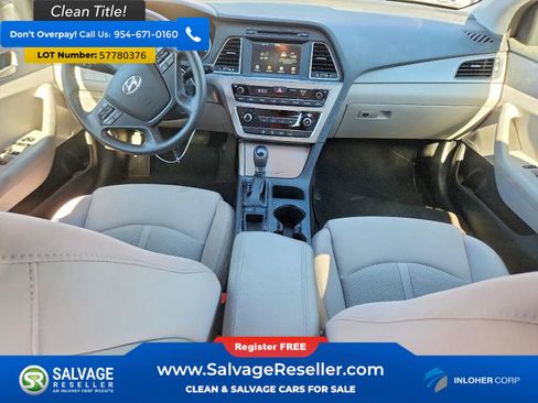 Used 2016 Hyundai Sonata SE w/ Cargo Package FWD image 11