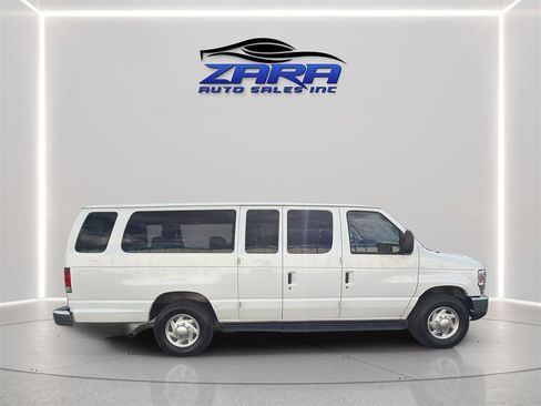 Used 2010 Ford E-350 and Econoline 350 XL RWD image 8