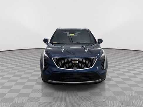 Used 2019 Cadillac XT4 Premium Luxury image 3