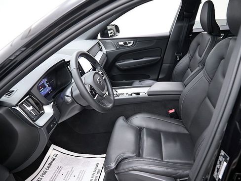 Certified 2024 Volvo XC60 T8 Ultimate image 19