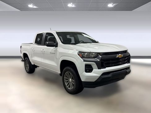 Used 2023 Chevrolet Colorado LT w/ LT Convenience Package RWD image 5
