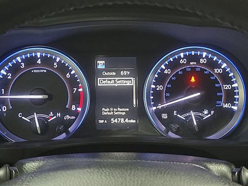 Used 2018 Toyota Highlander XLE AWD/4WD image 16