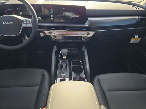 New 2025 Kia Telluride S image 15