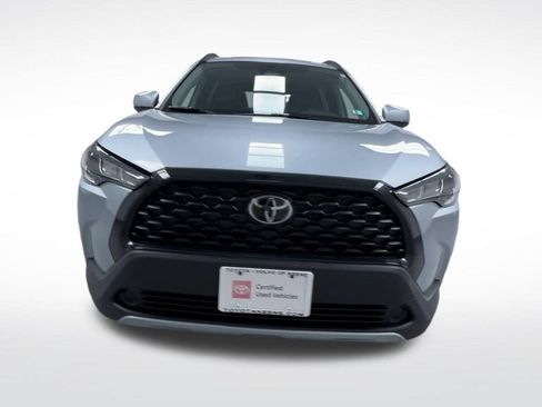 Certified 2023 Toyota Corolla Cross LE w/ Moonroof Package AWD/4WD image 4