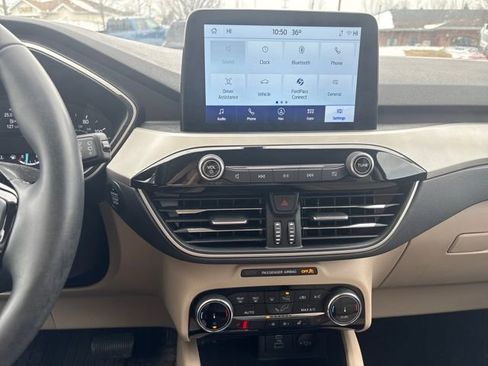 Used 2022 Ford Escape SEL image 20