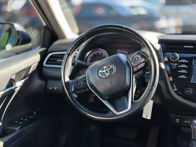 Used 2018 Toyota Camry SE FWD image 17