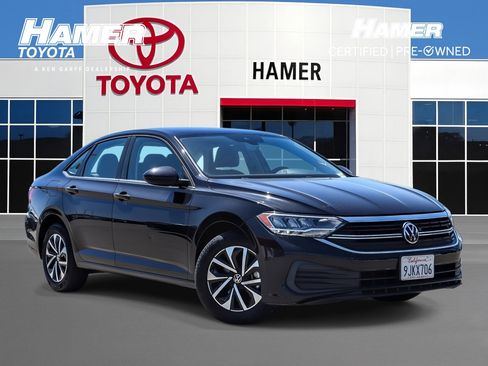 Used 2024 Volkswagen Jetta S FWD image 1