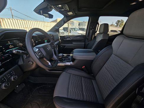 New 2026 Chevrolet Silverado 1500 ZR2 w/ LPO, Utility Wall Package image 6