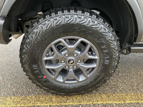 New 2025 Ford Bronco Badlands AWD/4WD image 19